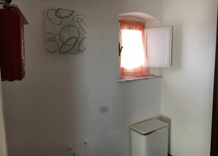 Apartment Montemarcello And Bathroom